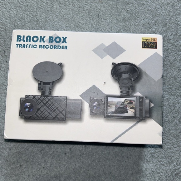 Dash cam with 32 GB memoryfor cars and suvs